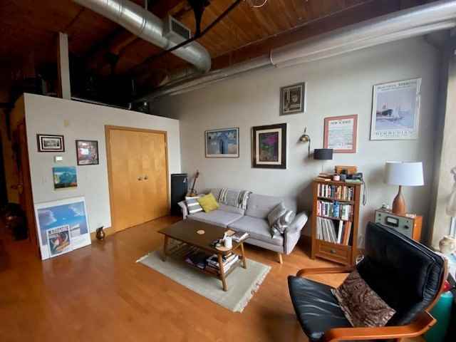 207-26 Ontario Street - Photo 7 of 15