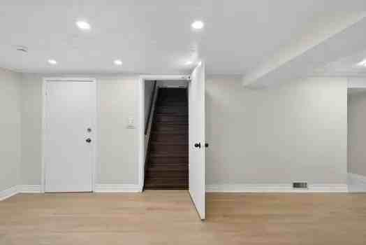 53 Nicklin Crescent Lower - Photo 7 of 29