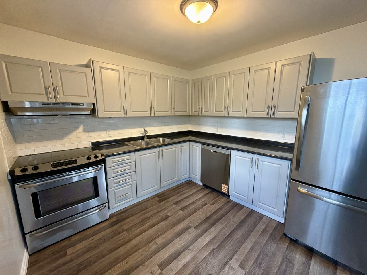 338 St Vincent St - Photo 4 of 18