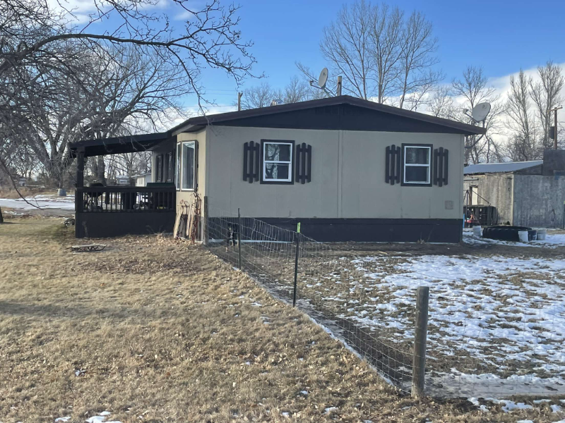 230 Stephens St - Photo 2 of 2