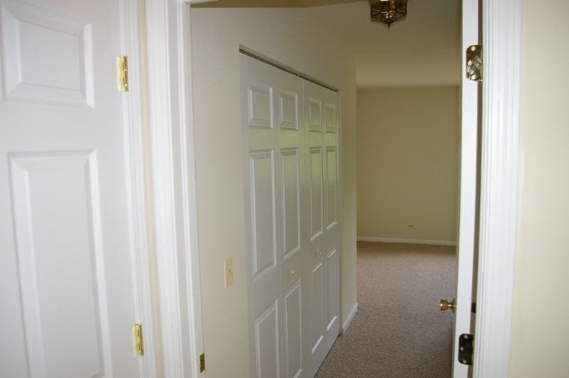 315 Creekside Dr #A - Photo 5 of 37