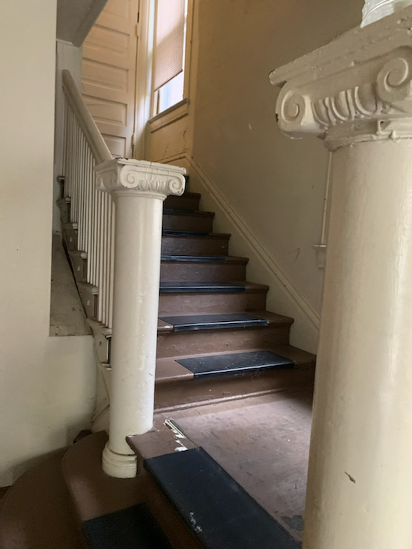 945 W William St #1stFL - Photo 2 of 12