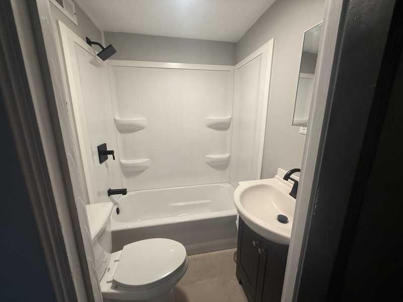 303 Courtland St #3 - Photo 4 of 4