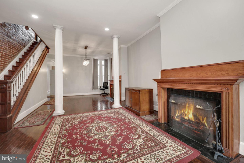 633 8th St Ne ##Ne - Photo 6 of 42