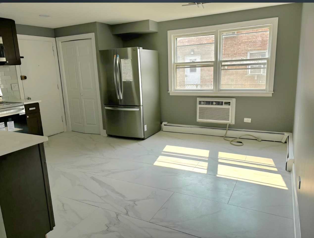 3639 W 120th St #2N - Photo 3 of 8