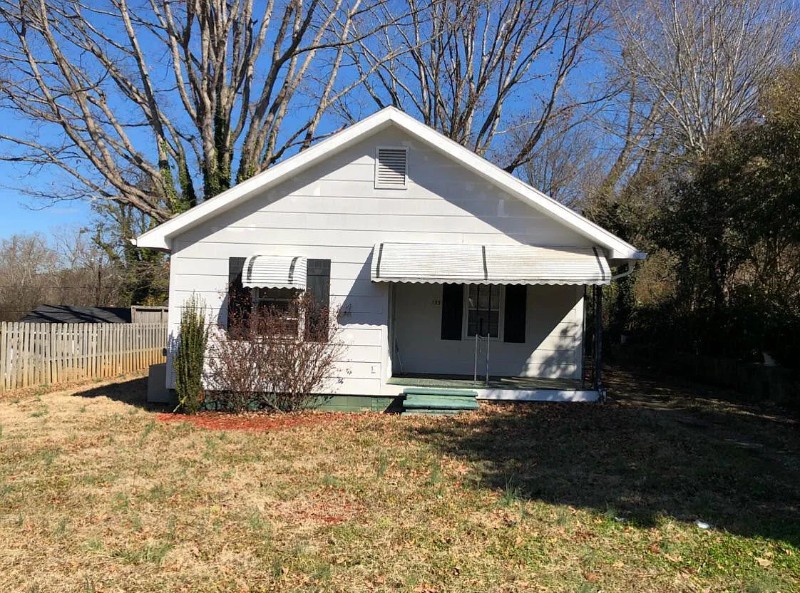 133 Caroline St