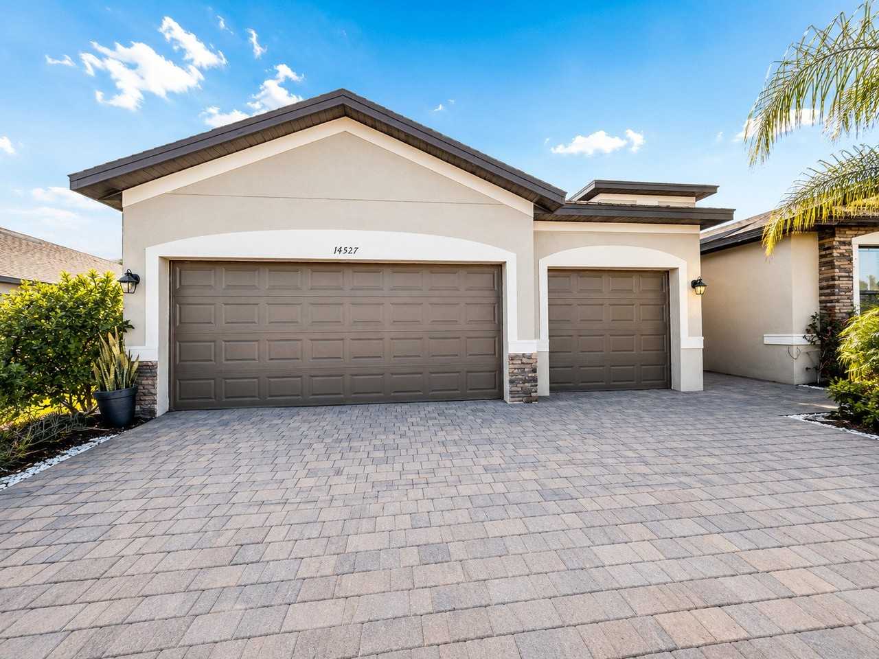 14527 Palamos Cir