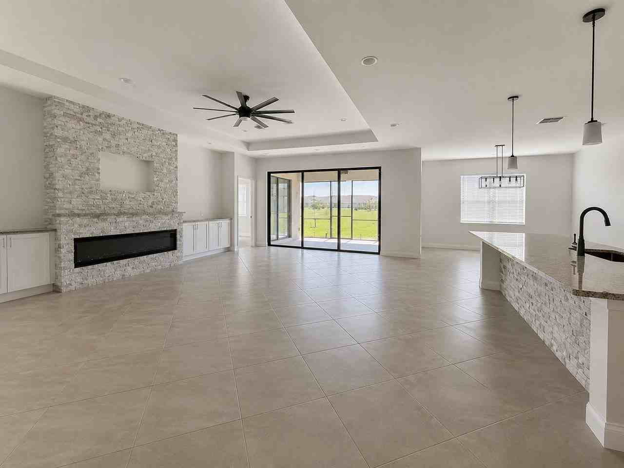 14527 Palamos Cir - Photo 3 of 16