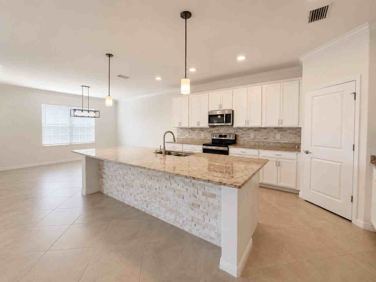 14527 Palamos Cir - Photo 5 of 16