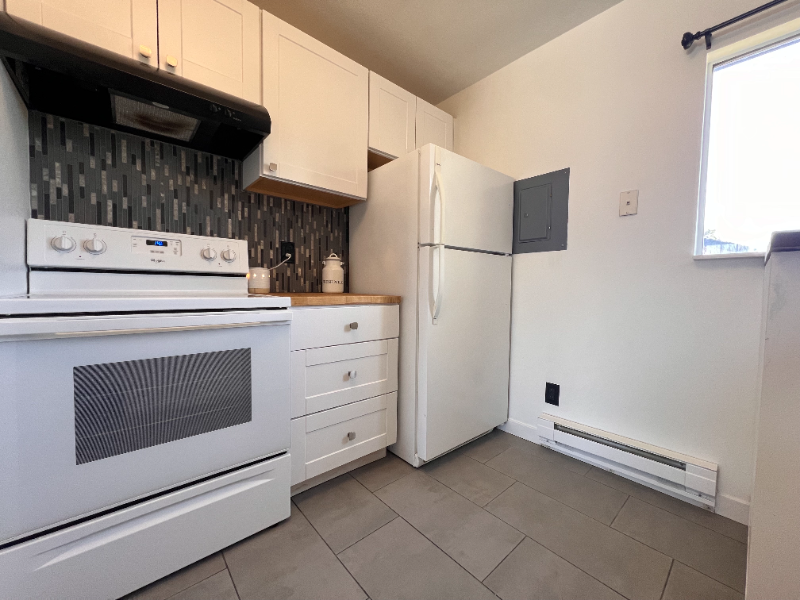 7 N Liberty St #17 - Photo 6 of 12