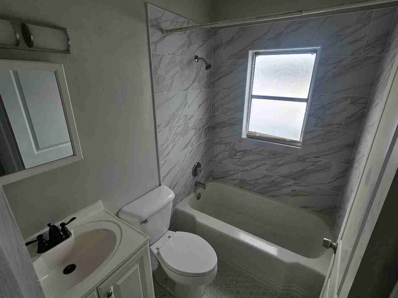 442 30th Ave N #9 - Photo 7 of 9