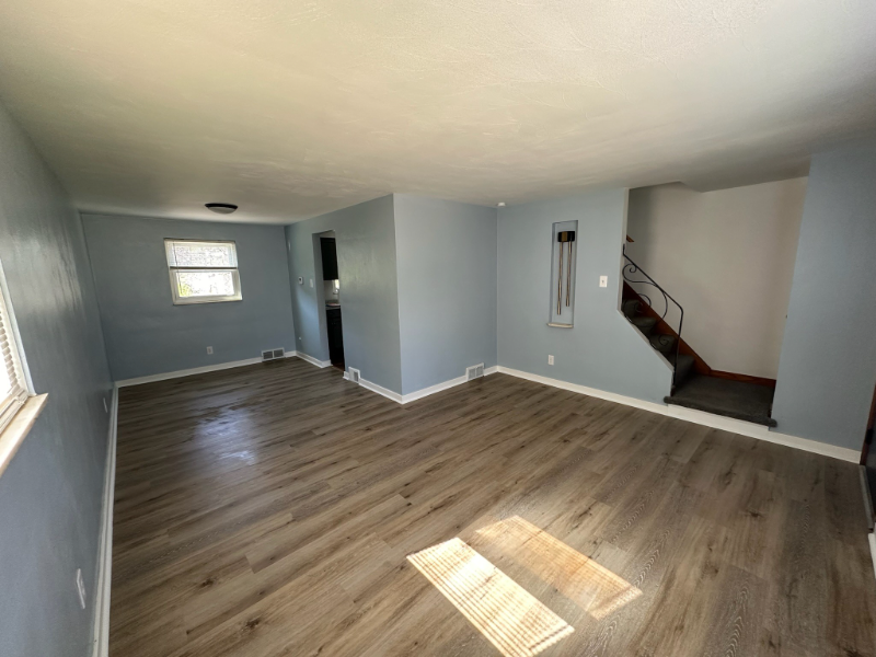 1008 1/2 Alquin St - Photo 6 of 12
