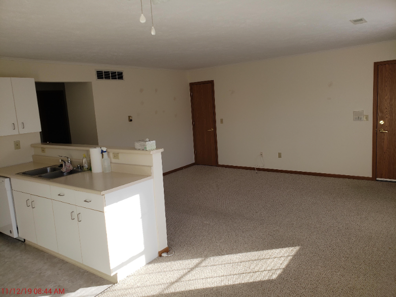 625 N Jackson St #1 - Photo 3 of 8