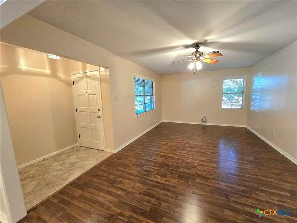 2206 S 45th St - Photo 4 of 13