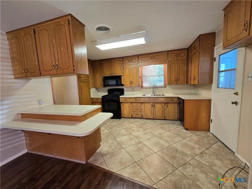 2206 S 45th St - Photo 6 of 13