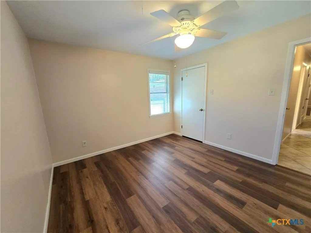 2206 S 45th St - Photo 7 of 13