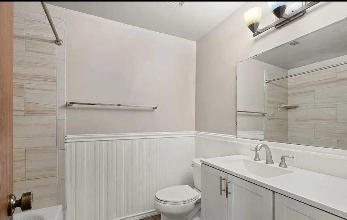 206 N 72nd Ave #A - Photo 5 of 15