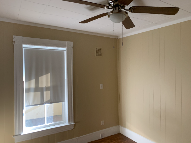 145 Cartier St #2 - Photo 5 of 13
