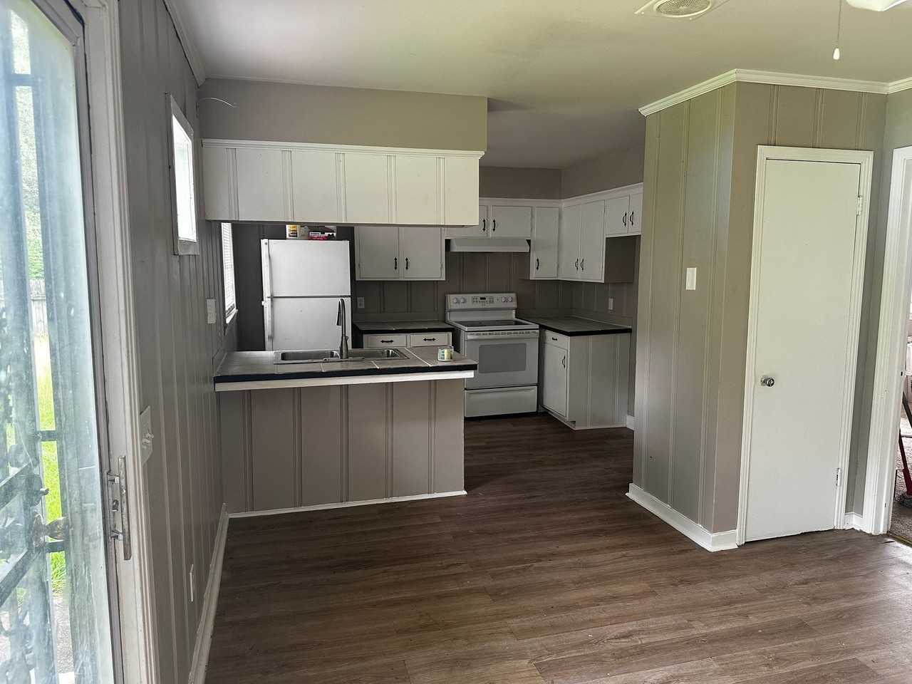 5802 Highland Dr - Photo 3 of 11