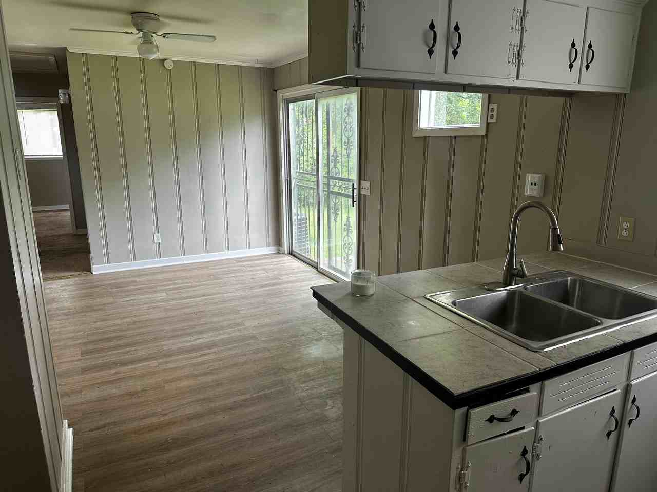 5802 Highland Dr - Photo 5 of 11