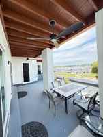 featured image of 18713 Vineyard Point Ln
