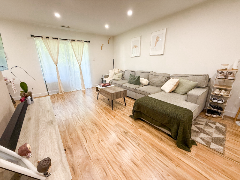 3300 Johns Ct #3302 - Photo 4 of 9