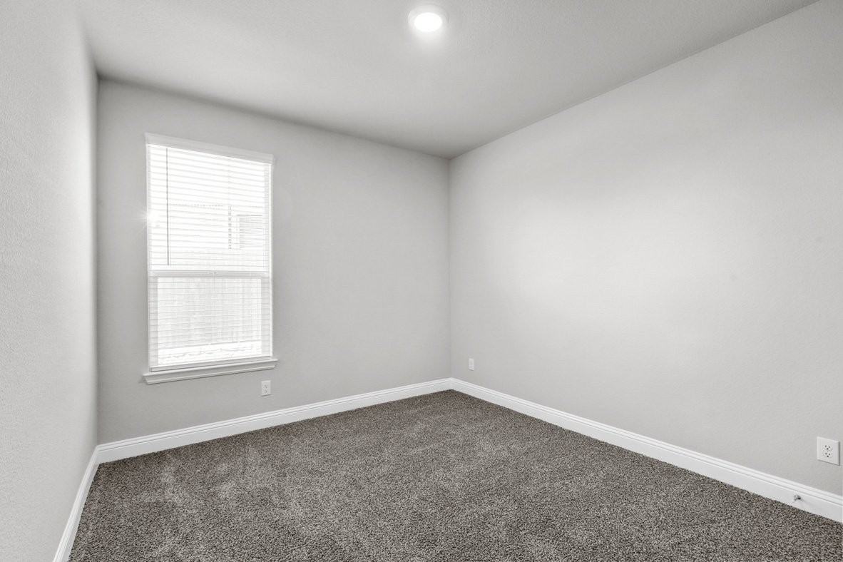1400 Razordbill Rd #2B - Photo 2 of 5