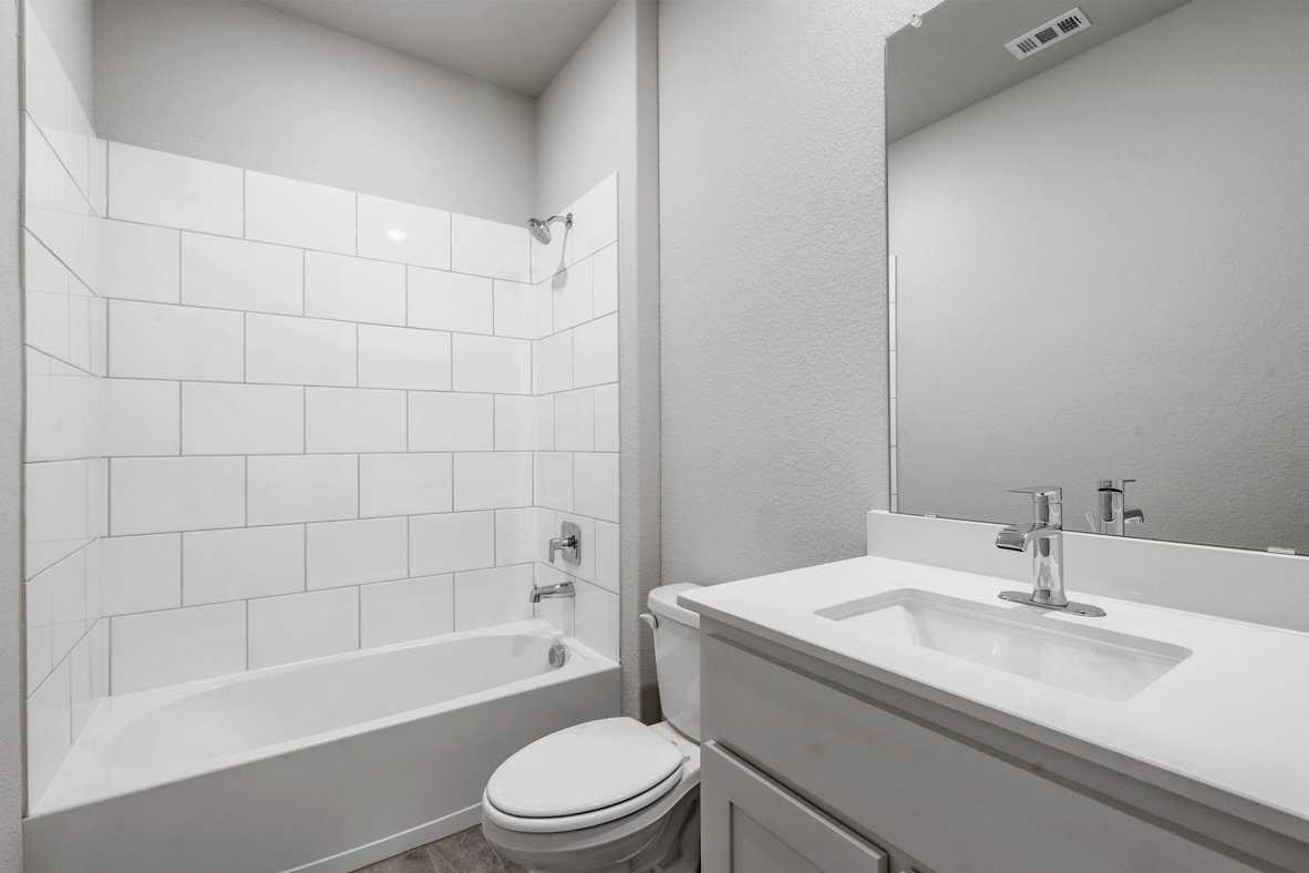 1400 Razordbill Rd #2B - Photo 5 of 5
