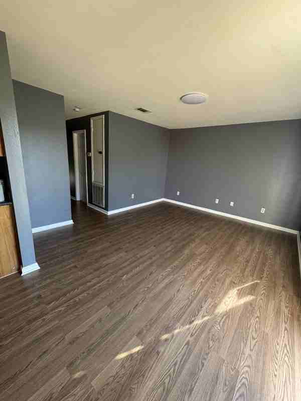 4019 Jupiter Dr - Photo 2 of 15
