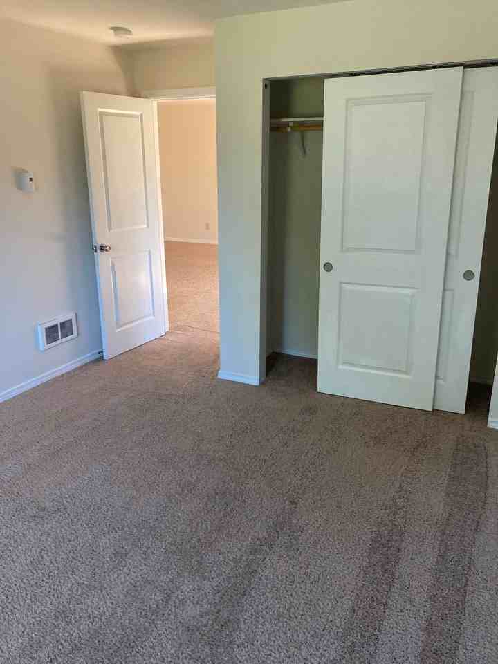 S 164th St #3C - Photo 7 of 15