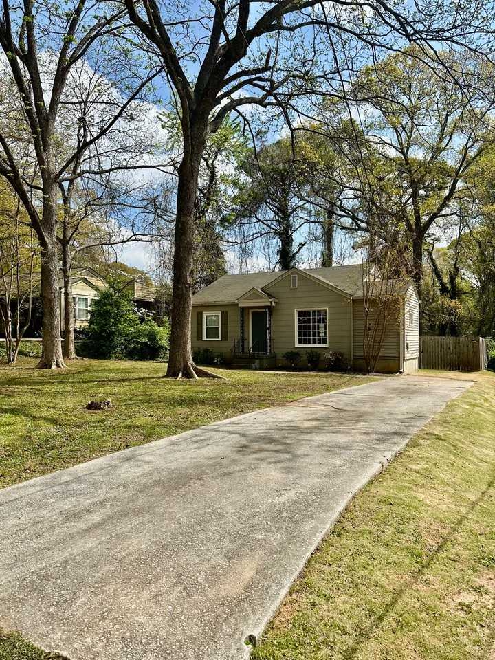1790 Cecilia Dr Se - Photo 2 of 14