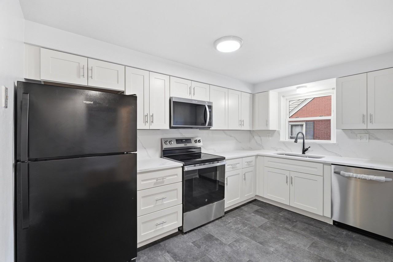 168 Bryson Ave #2 - Photo 6 of 18