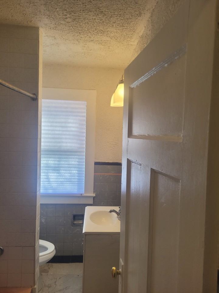 175 Rosewood Ter - Photo 6 of 10