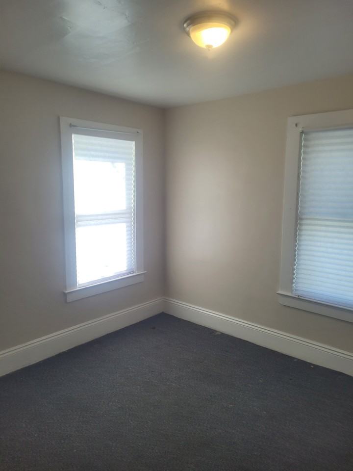 175 Rosewood Ter - Photo 7 of 10