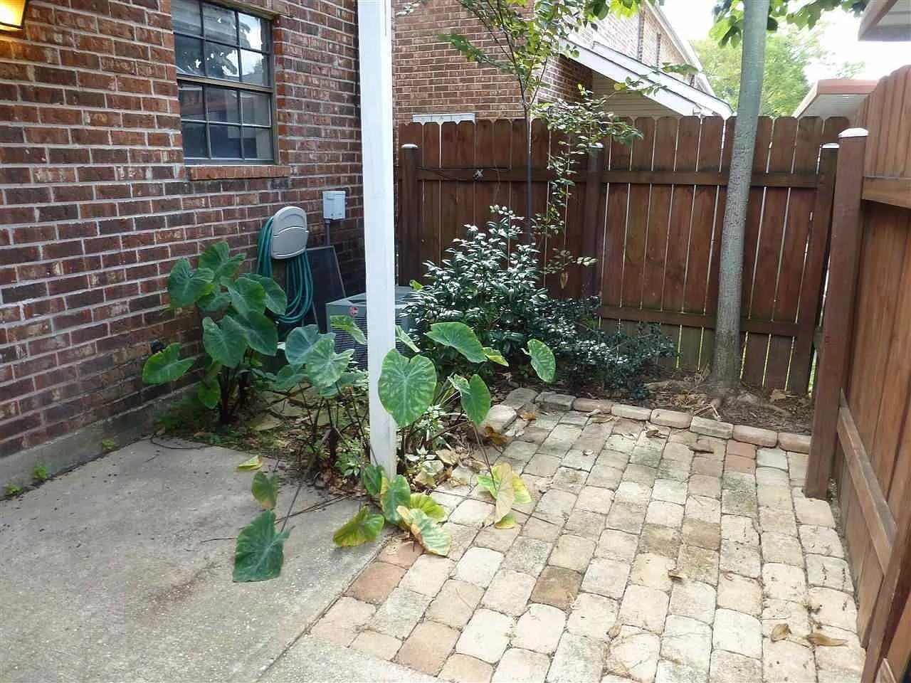 4356 Stumberg Ln - Photo 5 of 14