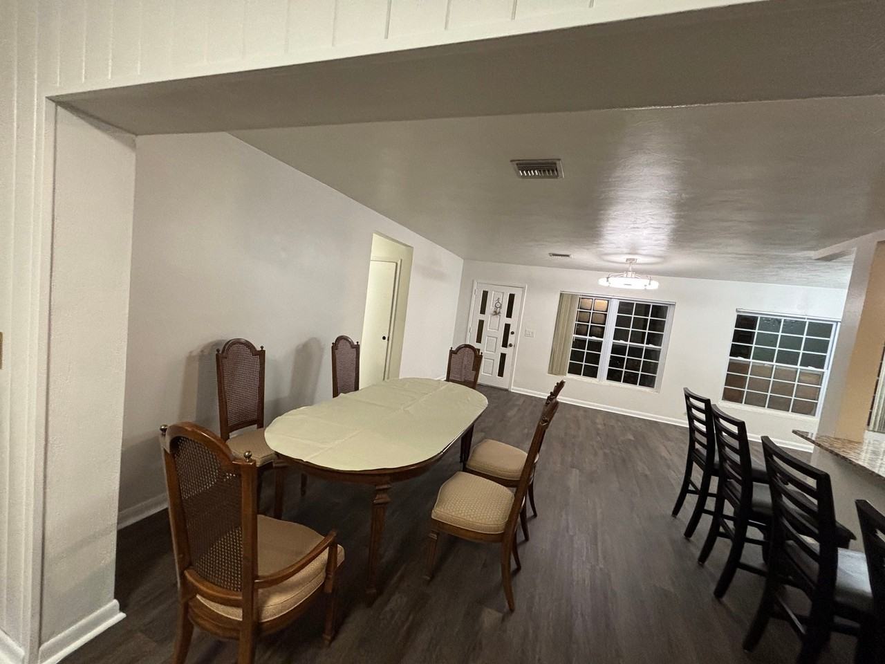 1215 S Keene Rd - Photo 3 of 12