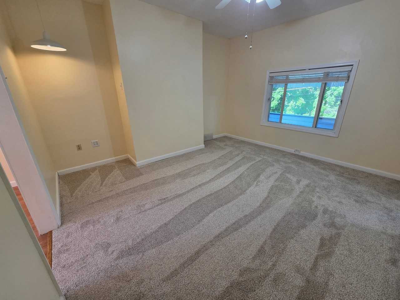 313 Rinne St - Photo 5 of 17