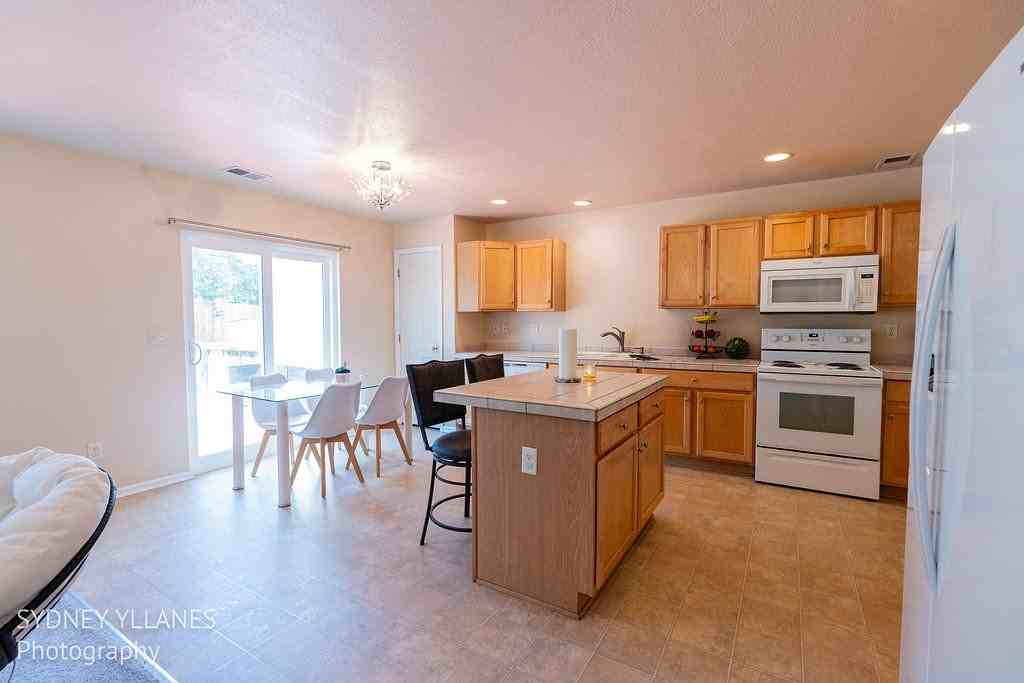 5374 S Quatar Cir - Photo 7 of 21