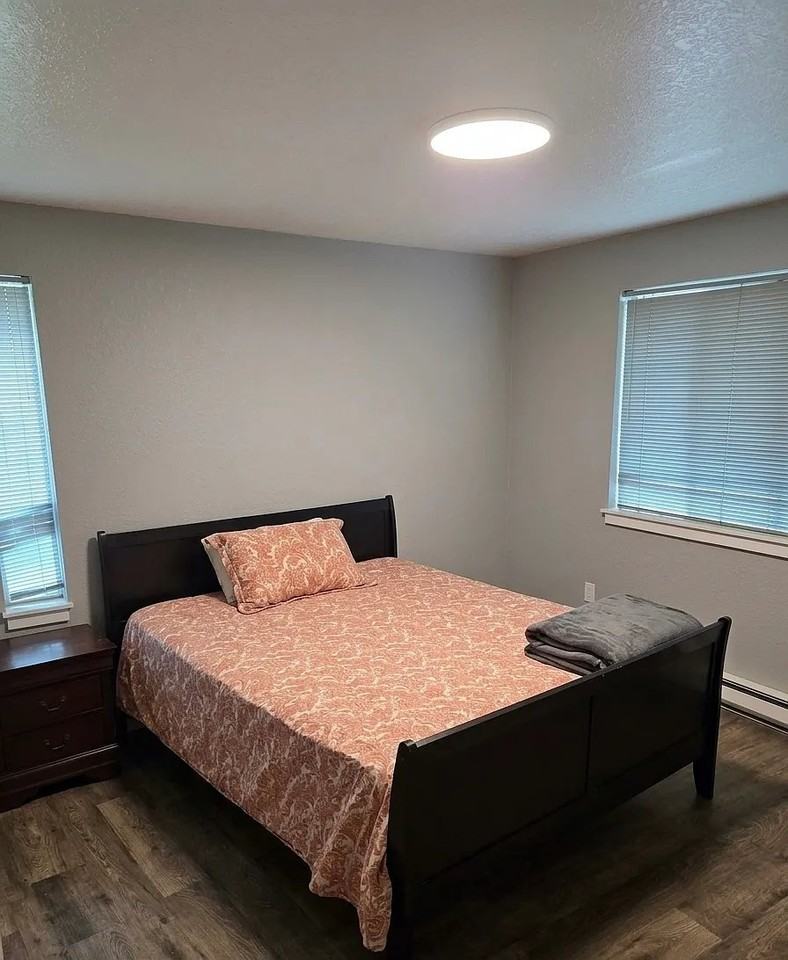 502 S Cloverdale St #202 - Photo 6 of 6