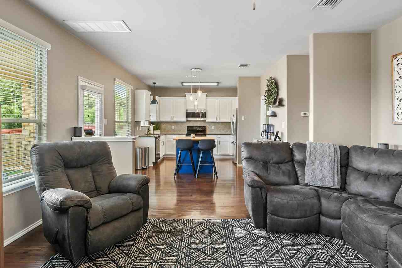 5221 Cicero Dr - Photo 4 of 20