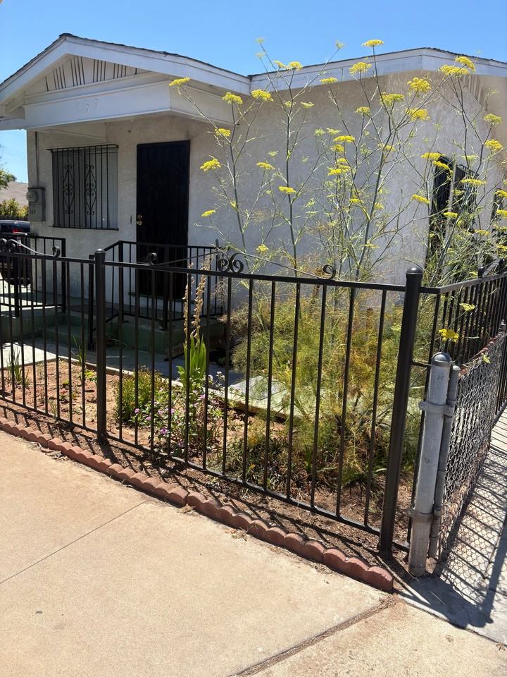 169 Montgomery St - Photo 2 of 11