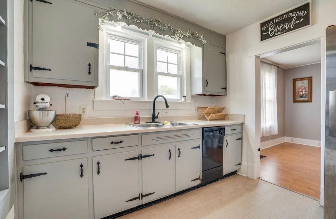 260 Lexington Ave - Photo 6 of 28