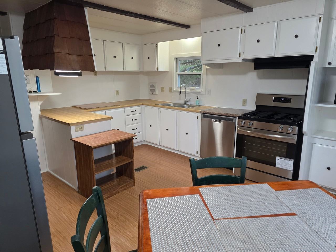 4639 Hill Rd - Photo 3 of 14