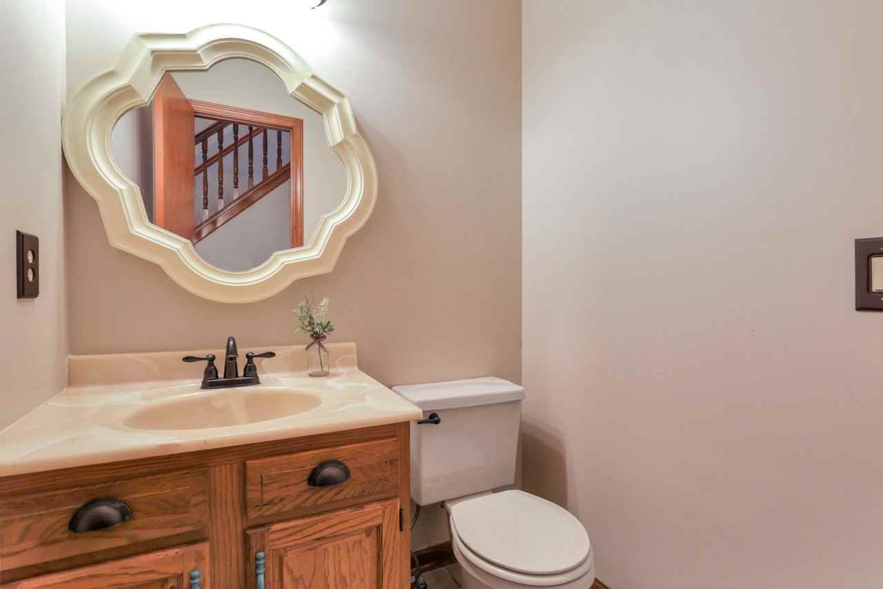 155 Mackenzie Dr - Photo 7 of 20