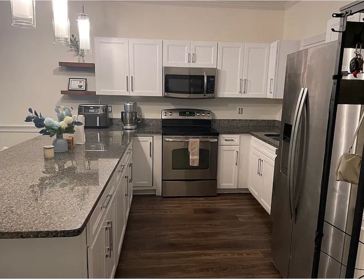 9066 Meadow Vista Rd - Photo 2 of 16