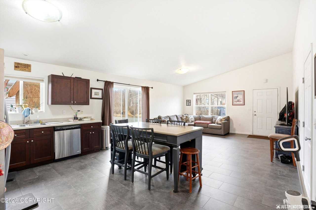 3908 S Lance B Cir - Photo 2 of 14