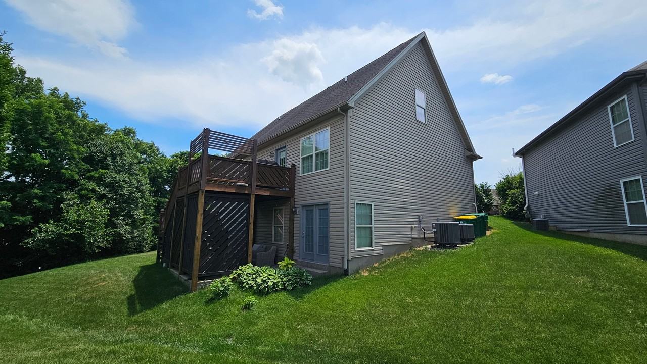 12315 Amber Woods Ct - Photo 2 of 15