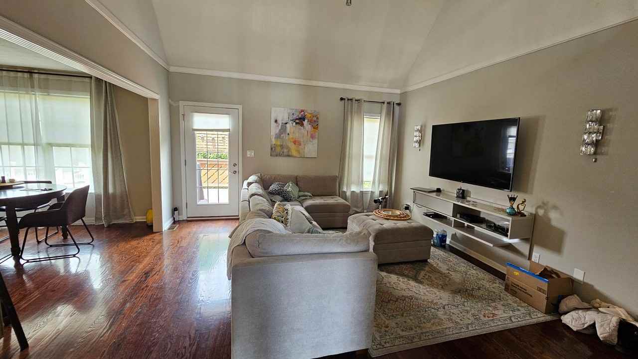 12315 Amber Woods Ct - Photo 7 of 15