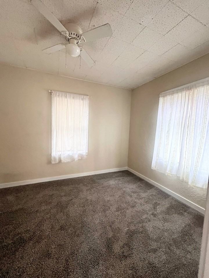 1415 E Coeur D Alene Ave #1 - Photo 3 of 3