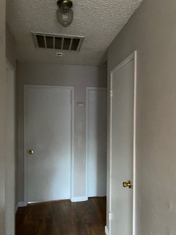 415 H St - Photo 5 of 6